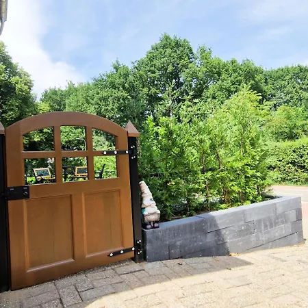 Daire 'tnest Middelaar